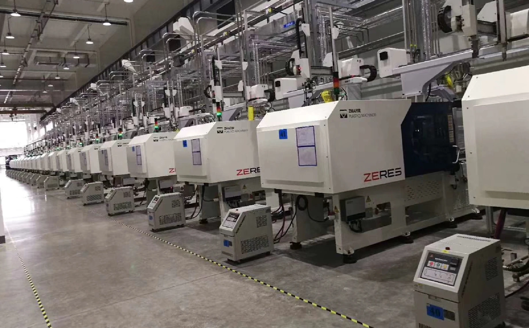 Optical-Grade Injection: &plusmn;0.1&deg;C Water-Based Control